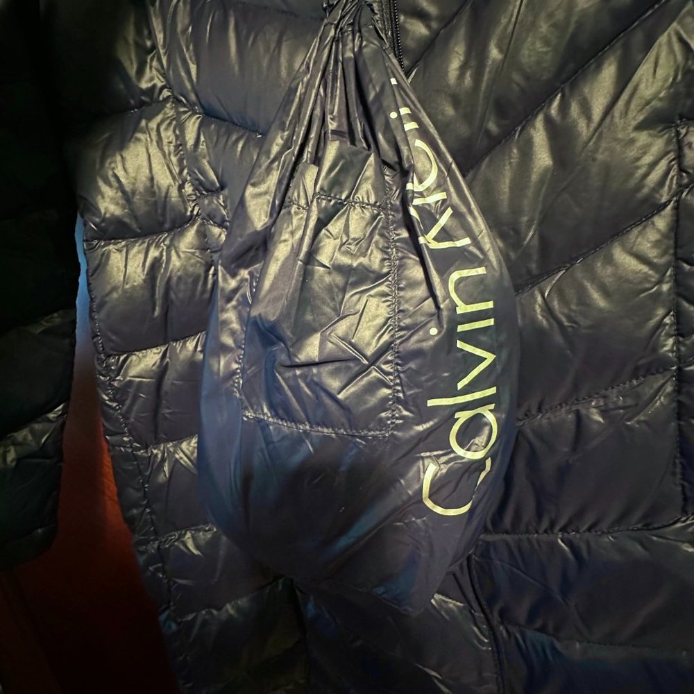 Calvin Klein Women Packable Down - Navy Feather Puff Jacket - Picture 11 of 13